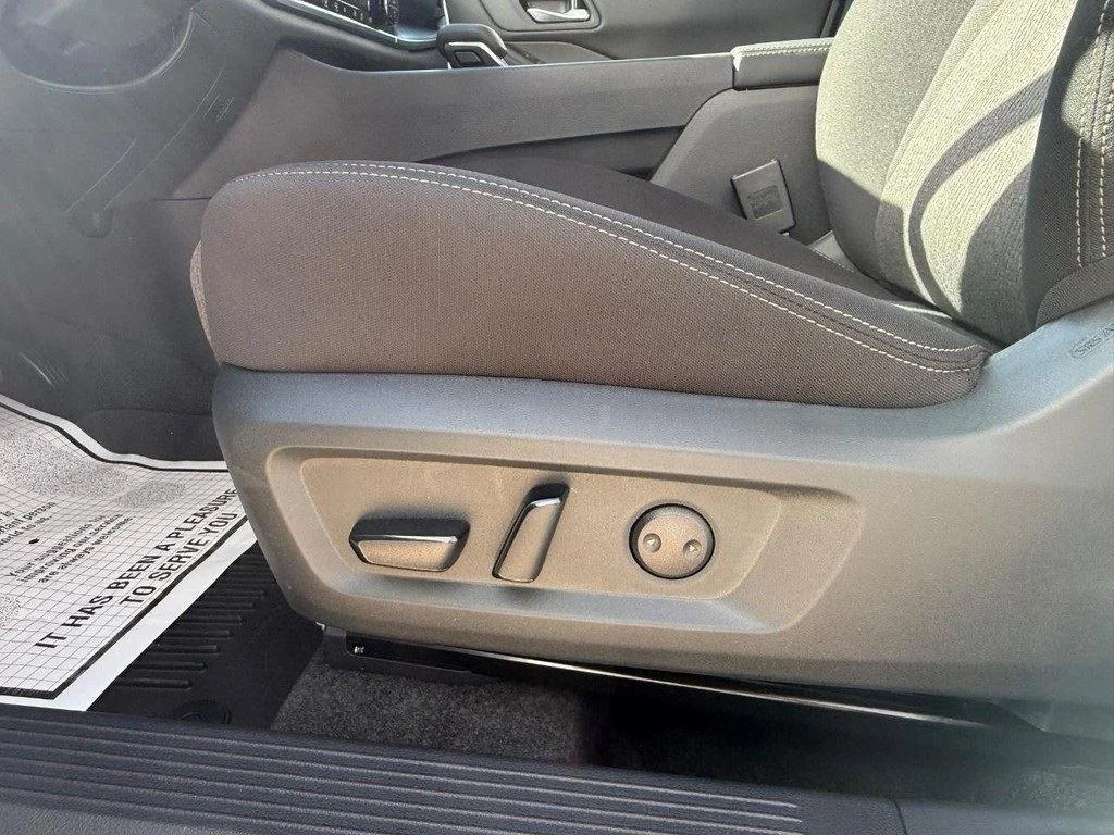 2026 Nissan Rogue SV - Photo 14
