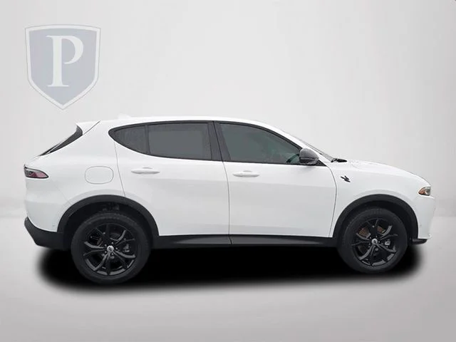 Used 2023  Dodge GT Plus image 4