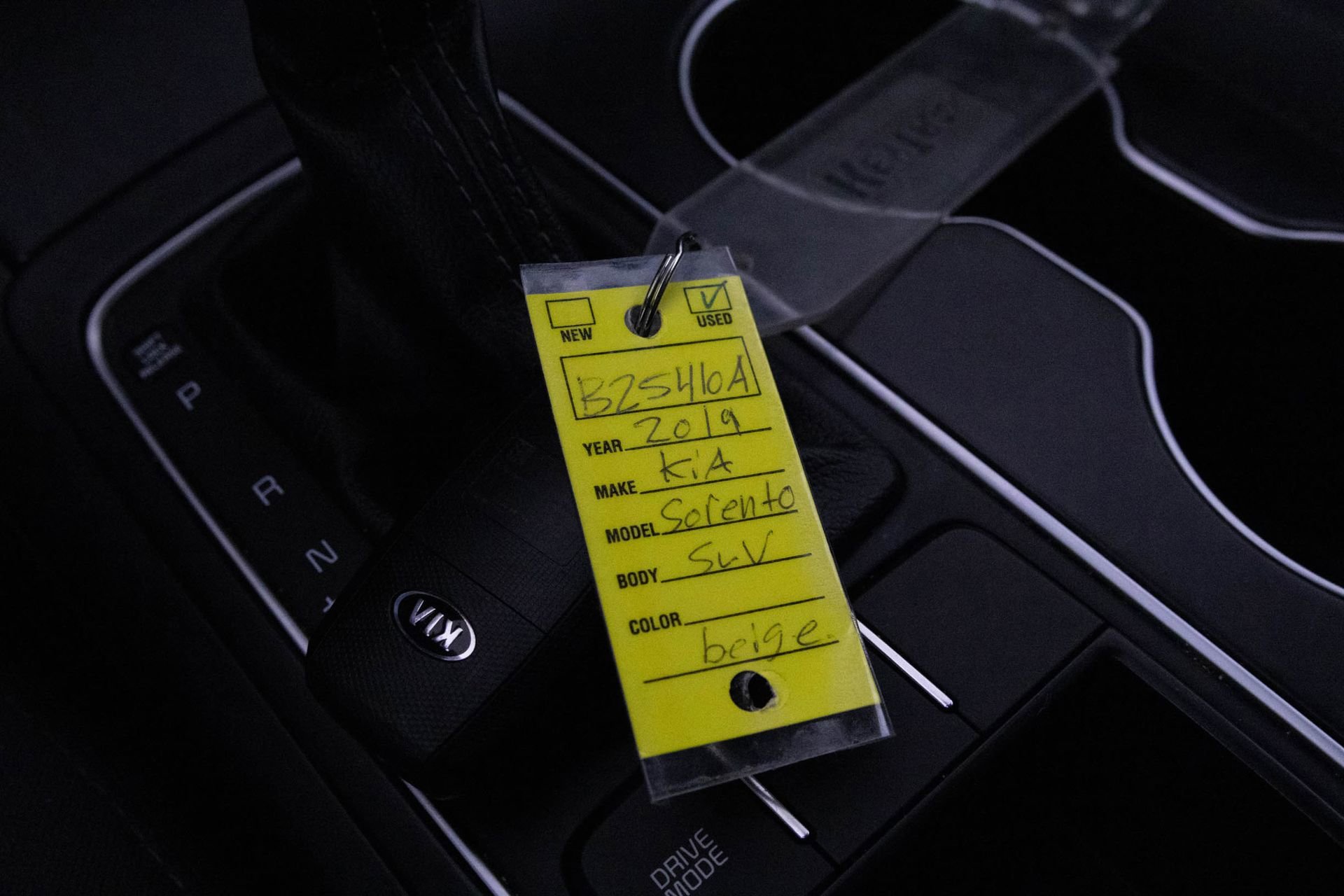 2019 KIA SORENTO - Image 25