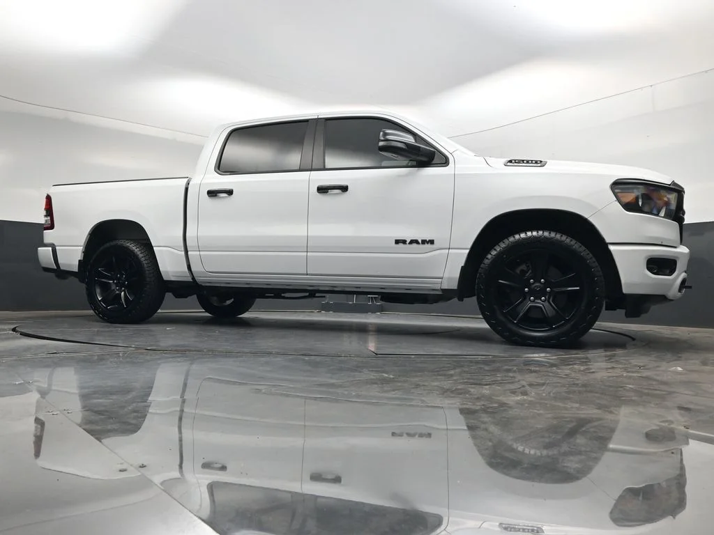 Used 2024 White Ram Big Horn/Lone Star image 35