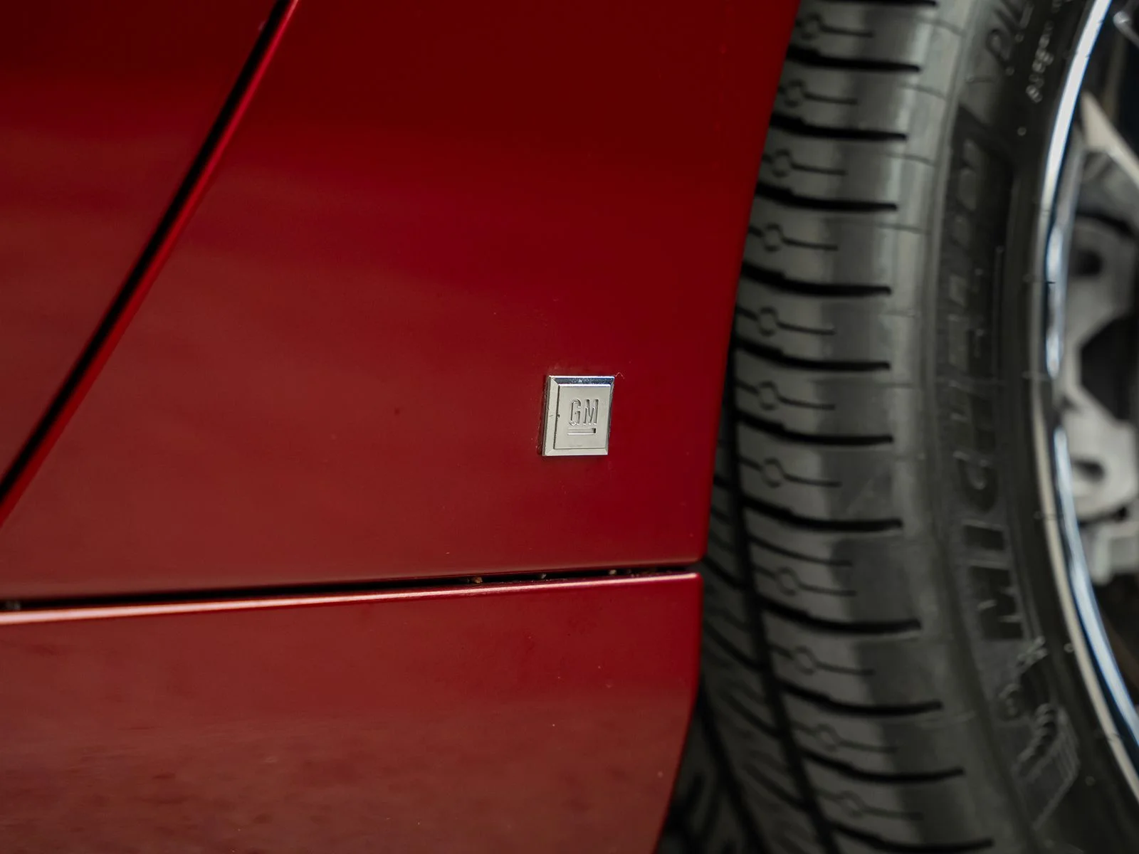 Used 2007 Red Chevrolet Base image 28