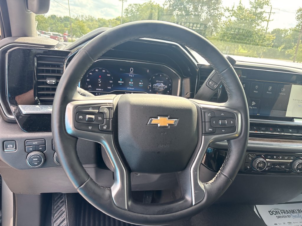 Used 2024 Gray Chevrolet LT image 17