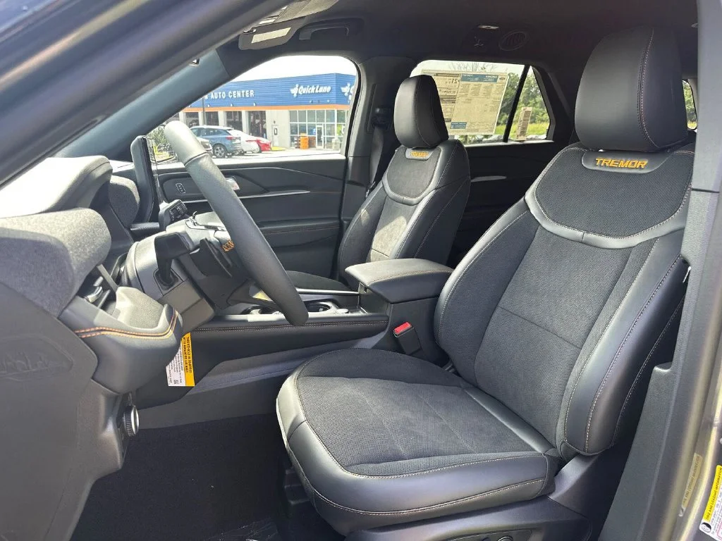 New 2026 Gray Ford Tremor image 3