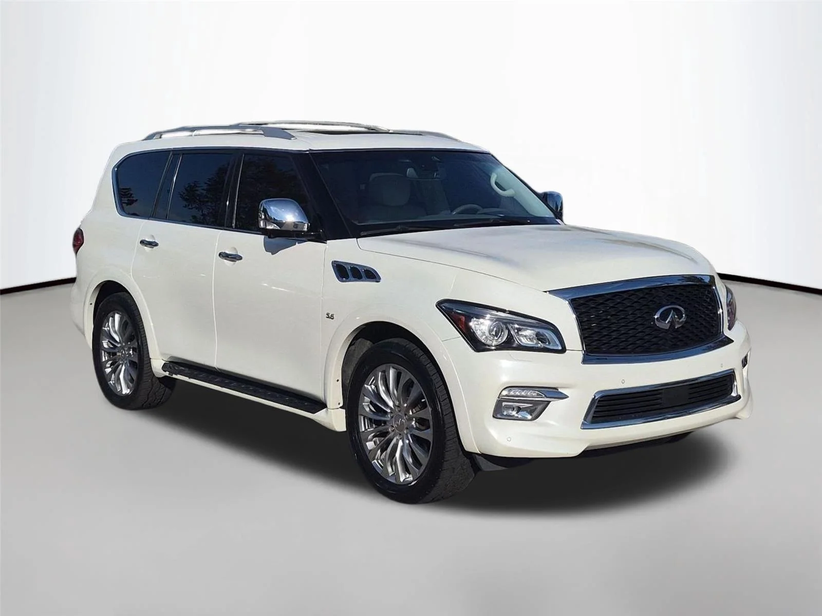Used 2017 Majestic White INFINITI  image 7