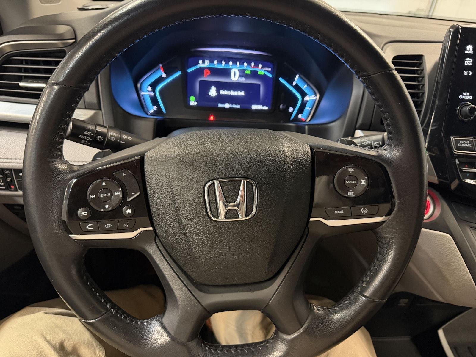 Used 2019  Honda EX-L image 17