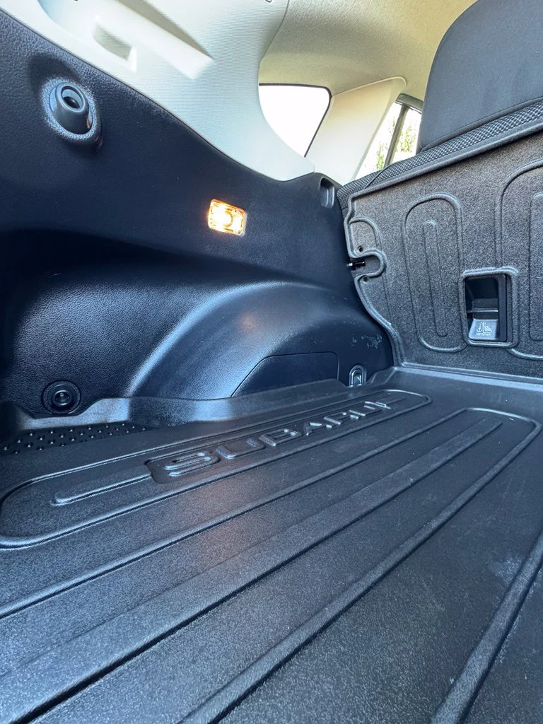Used 2015 Dark Gray Metallic Subaru 2.0i Premium image 11