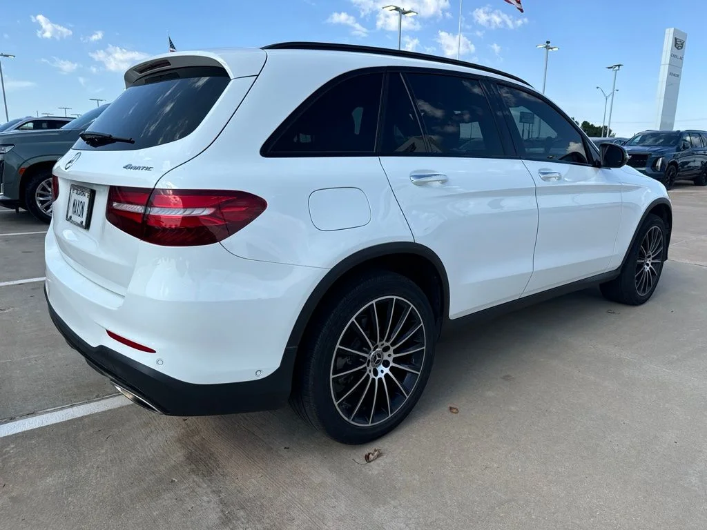 Used 2018 White Mercedes-Benz GLC 300 image 3