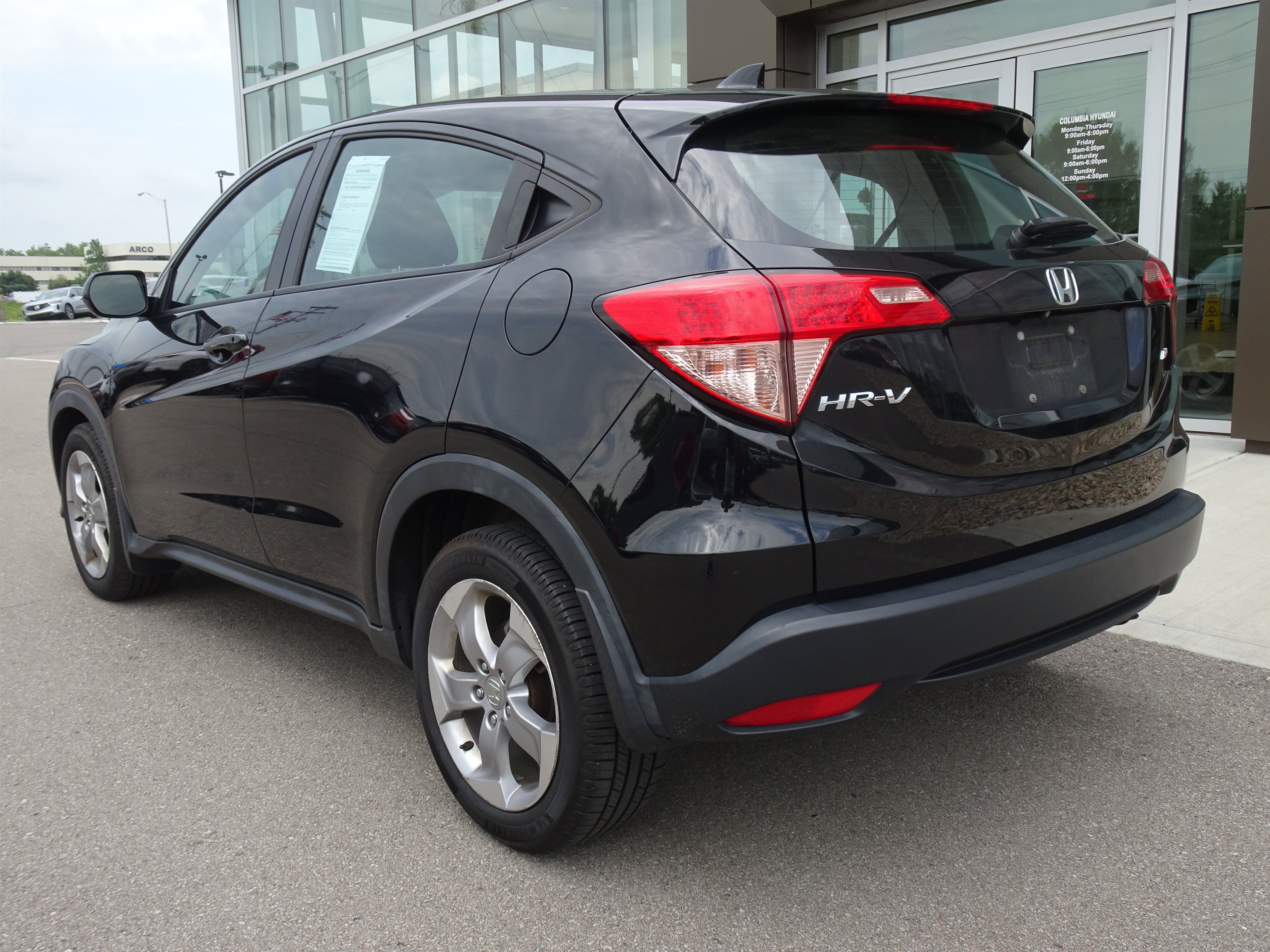 Used 2018  Honda LX image 3