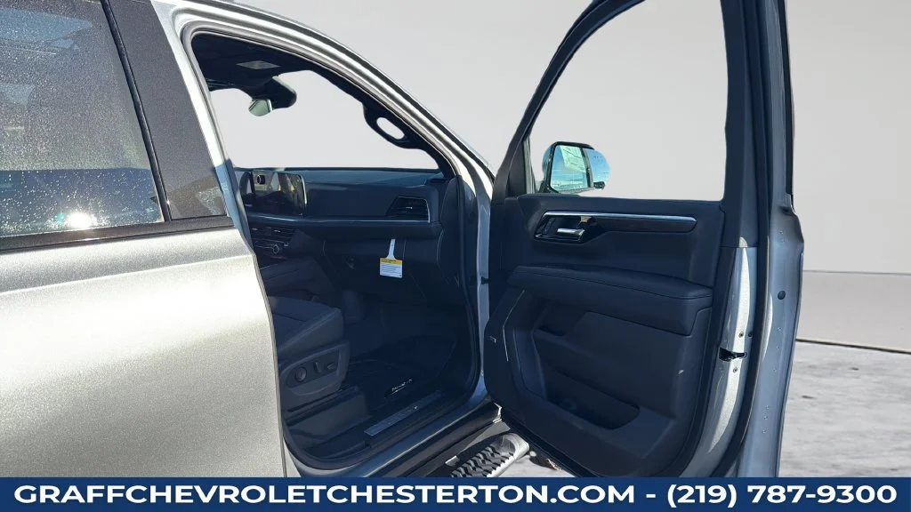 2027 Chevrolet Tahoe Z71 - Photo 23