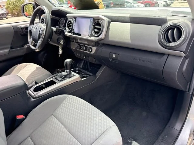 Used 2022 Silver Toyota SR5 image 15