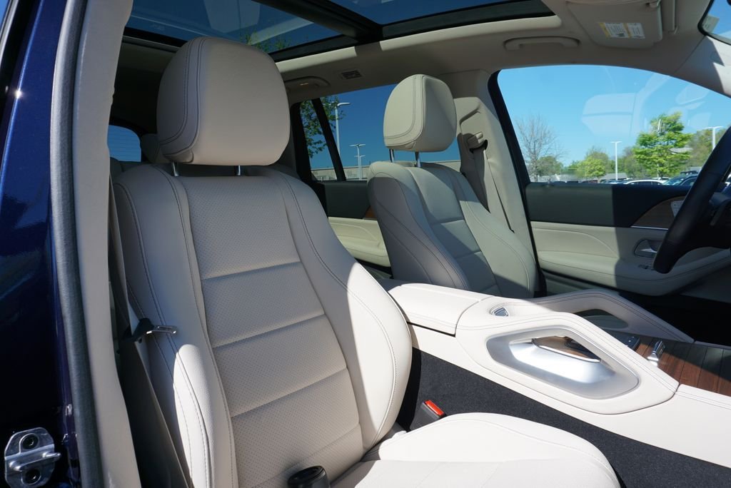 Certified Used 2022  Mercedes-Benz GLS 450 image 51
