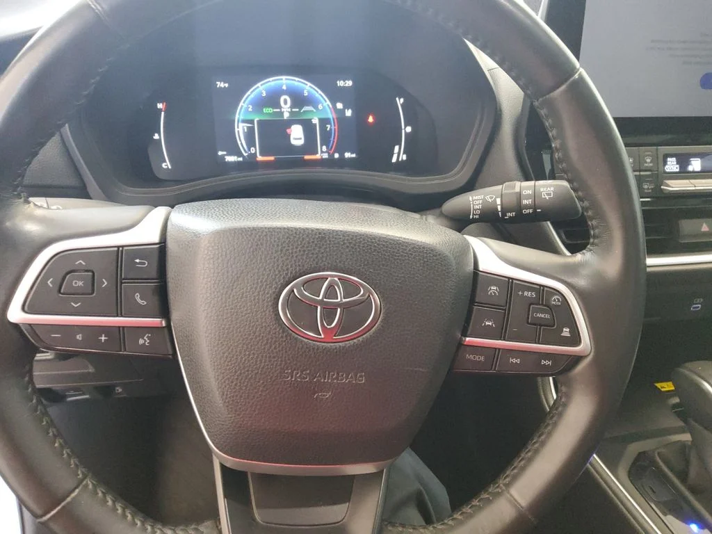Used 2024 Silver Toyota XLE image 9