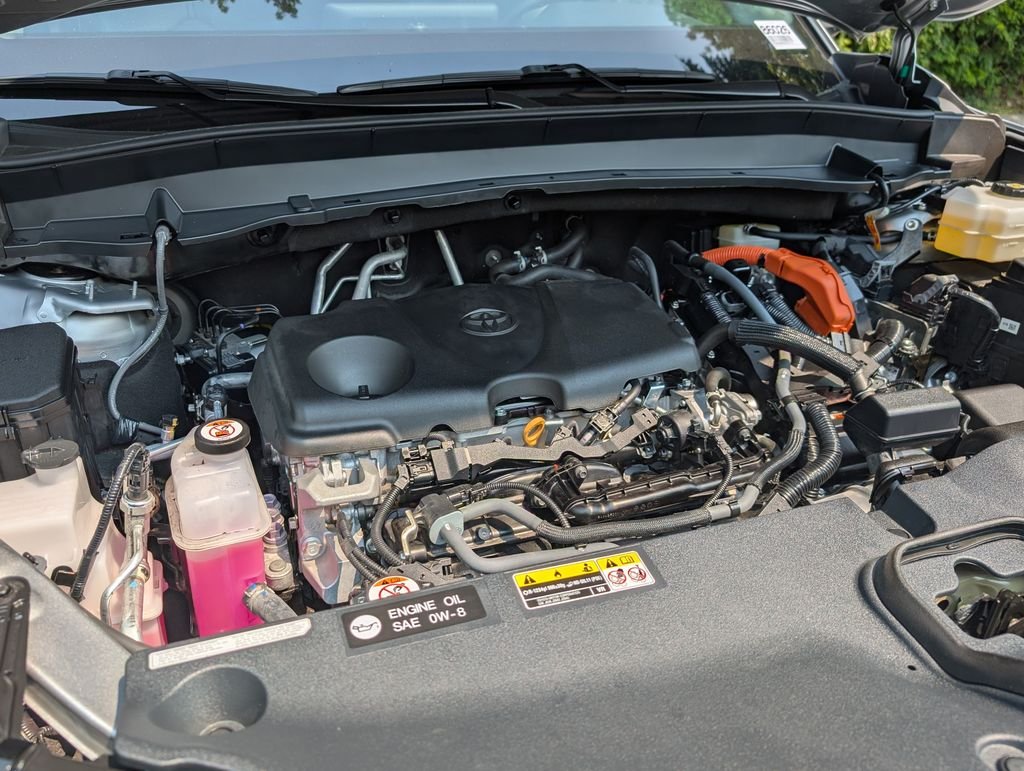 Used 2024 Silver Toyota XLE image 22