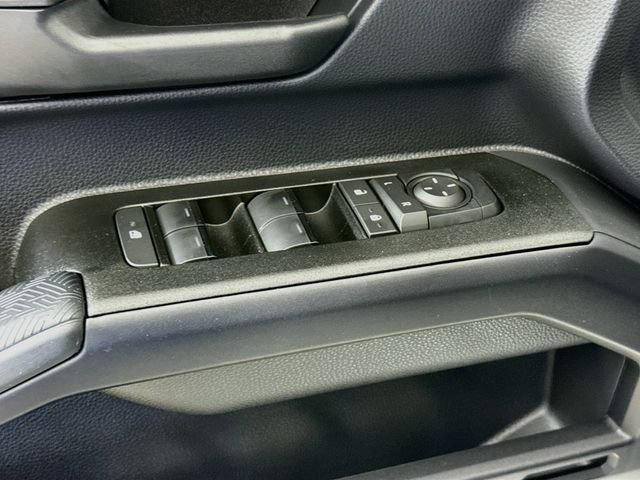 2026 Toyota 4Runner SR5 - Photo 18
