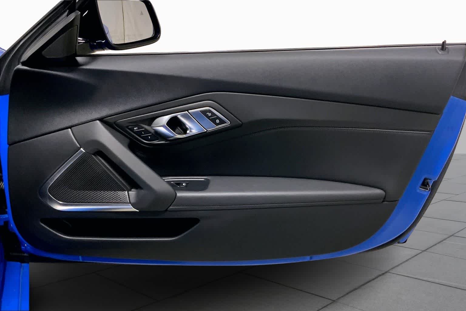 Used 2020 Misano Blue Metallic BMW sDriveM40i image 22