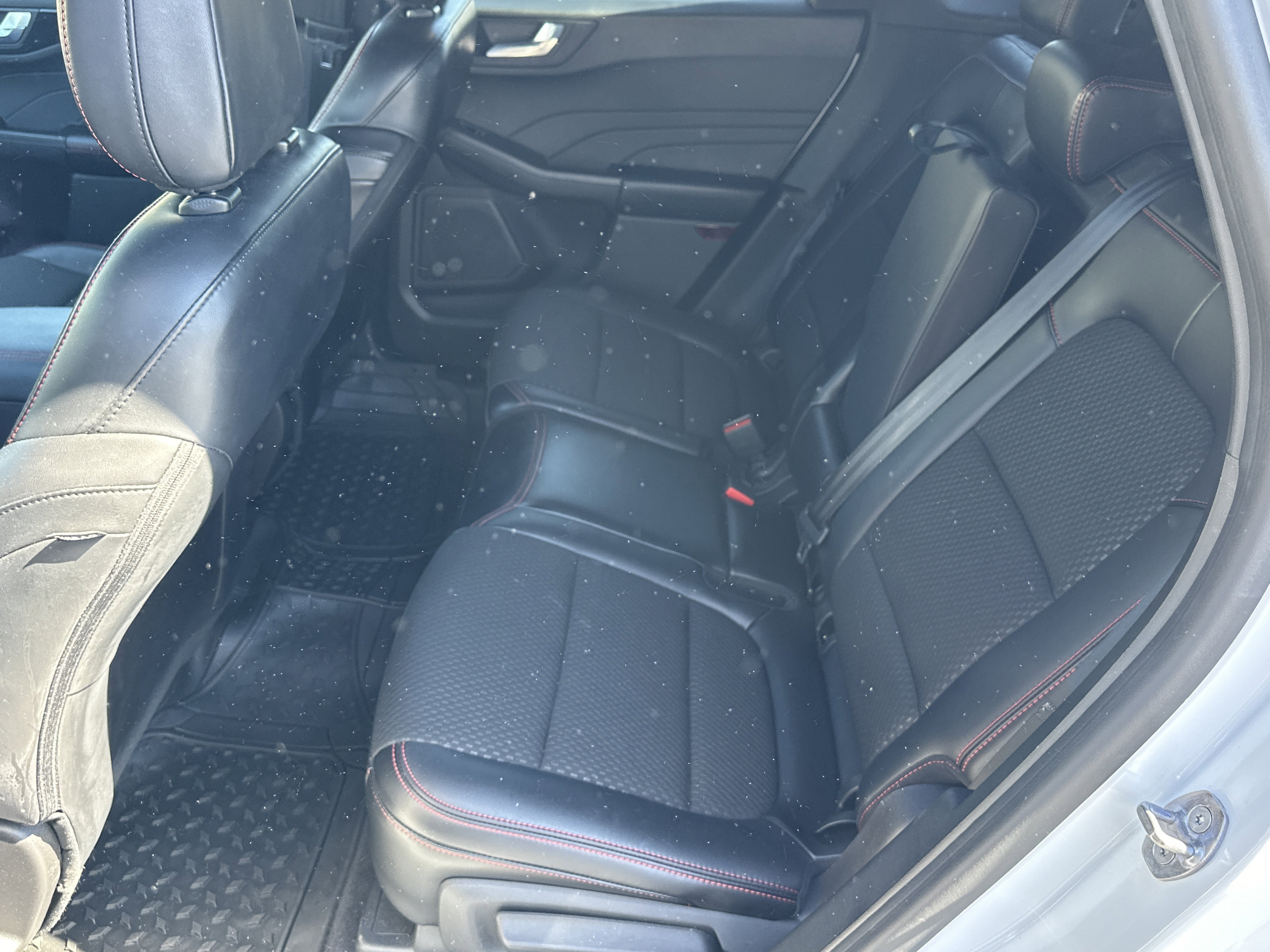 Used 2023 OXFORD WHITE Ford ST-Line image 22