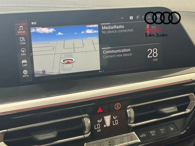 Used 2025 White BMW sDrive M40i image 17