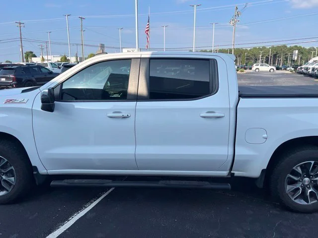 Certified Used 2023 SUMMIT WHITE Chevrolet LT image 8