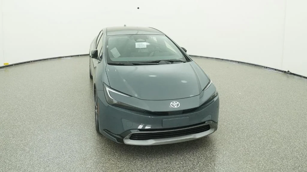 New 2026 Guardian Gray Toyota XLE image 5