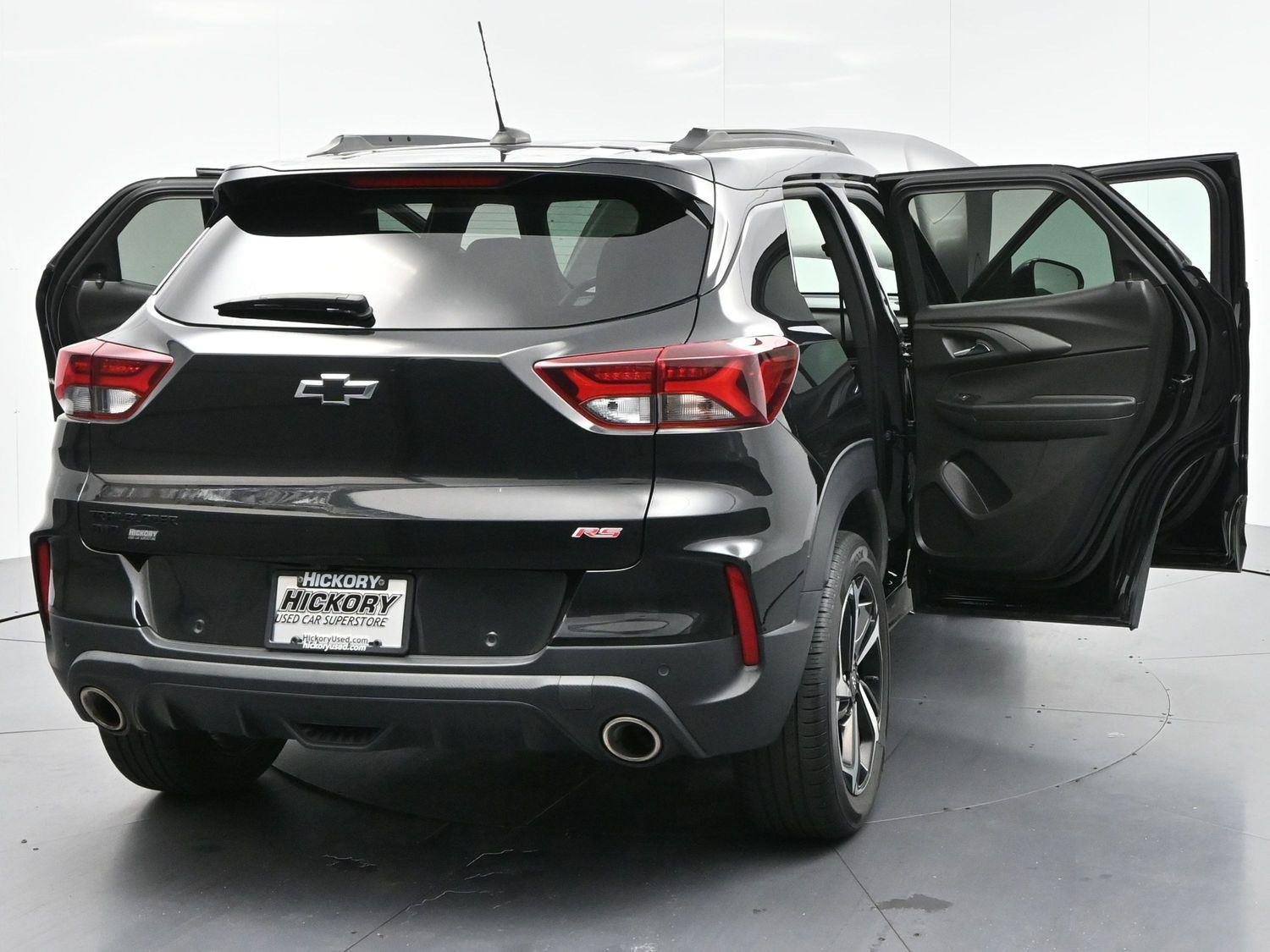 Used 2022 Mosaic Black Metallic Chevrolet RS image 41