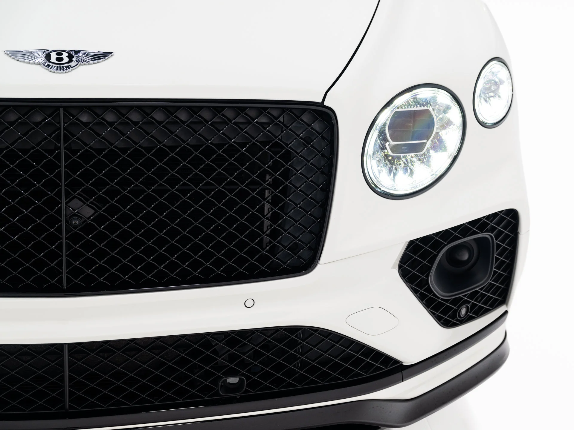 Used 2021 Glacier White Bentley Speed image 16