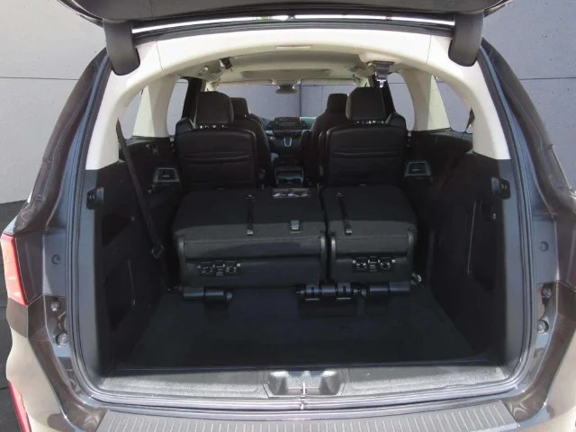 Certified Used 2025 Modern Steel Metallic Honda EX-L image 13
