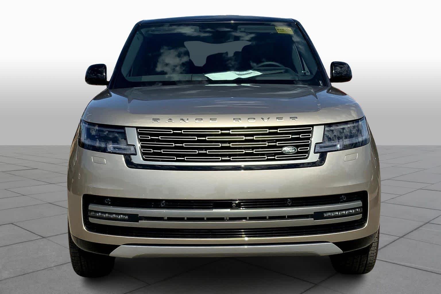 New 2025 Batumi Gold Land Rover SE image 3