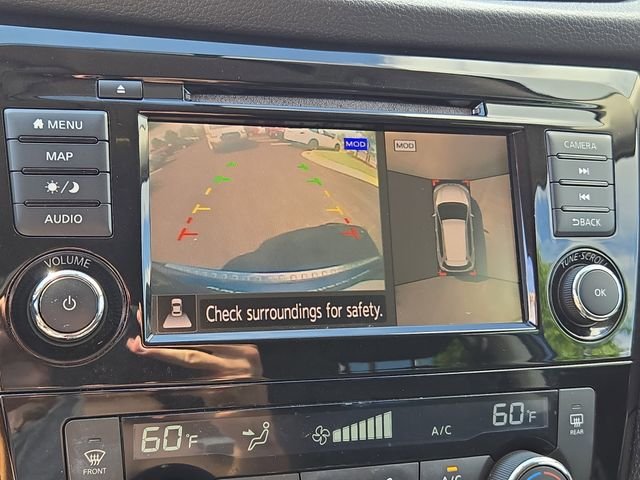 Used 2018 Blue Nissan SV image 32