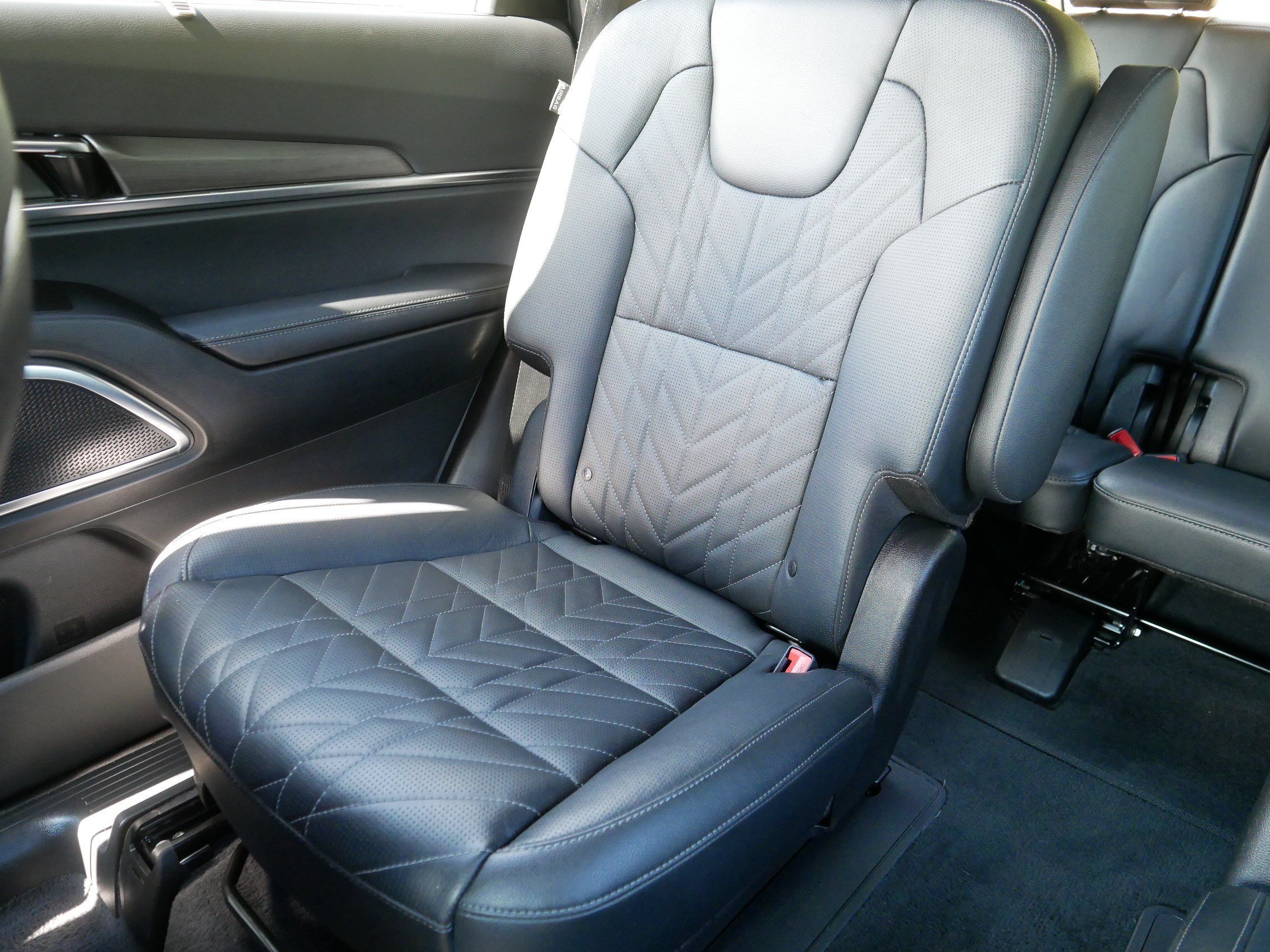Certified Used 2023 Wolf Gray Kia SX X-Line image 12