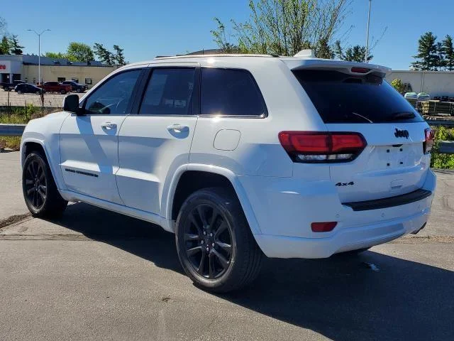 Used 2022 Bright White Clearcoat Jeep Laredo X image 4