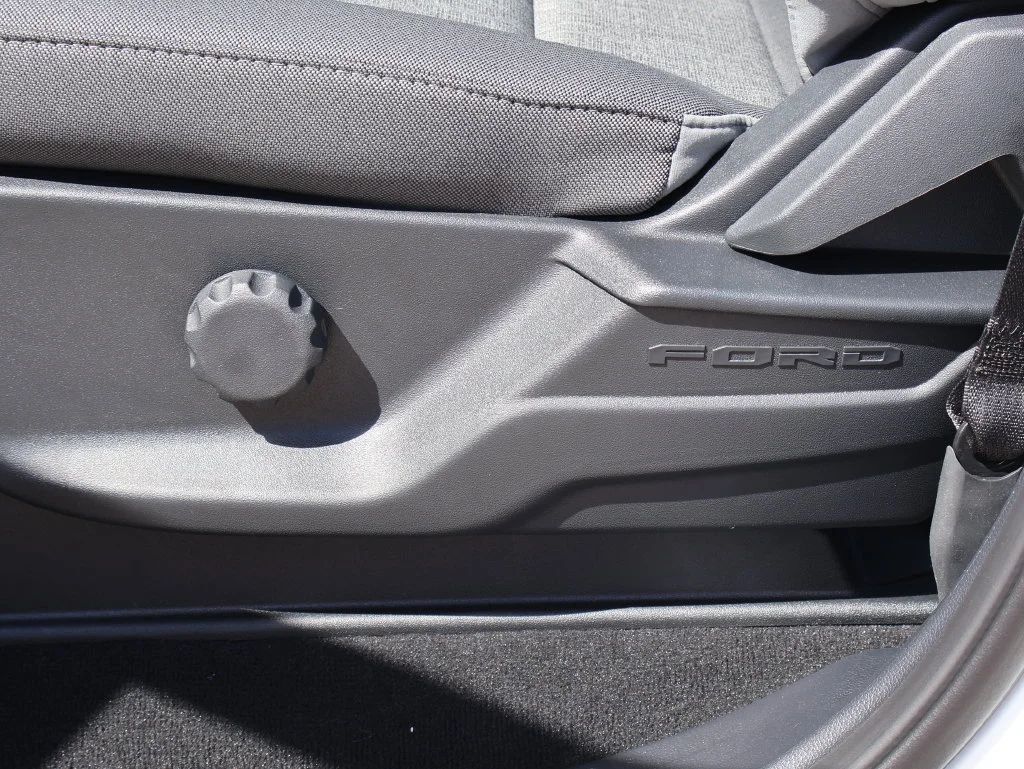 New 2026 Oxford White Ford F-250® XL image 23