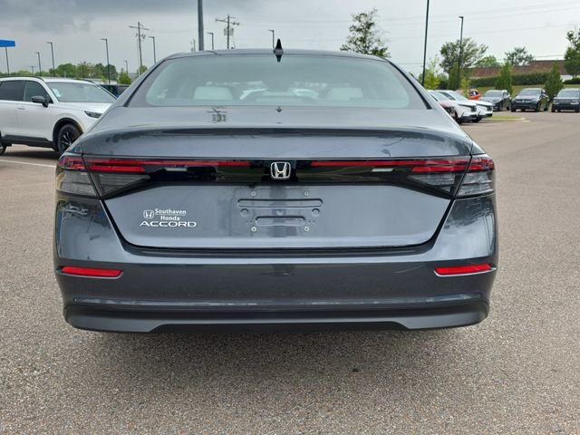 Used 2023 Meteorite Gray Metallic Honda EX image 4