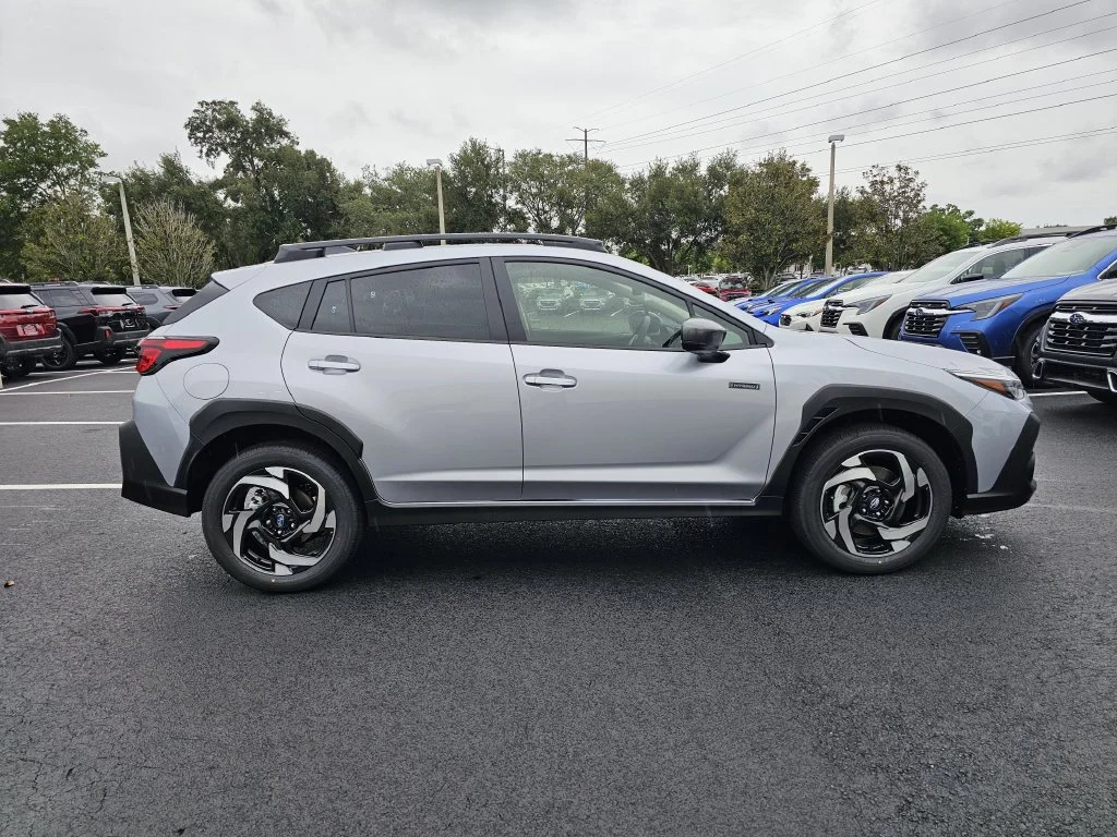 New 2026 ICE SILVER METALLIC Subaru Limited Hybrid image 2