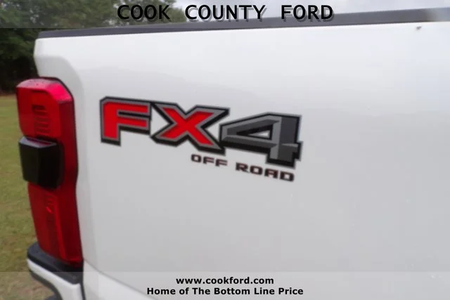 2025 Ford F-350 Super Duty Platinum - Photo 13