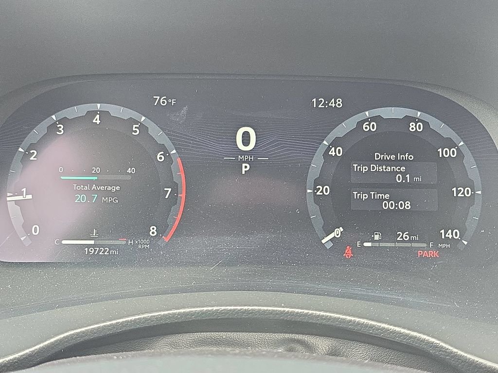 Used 2025  Toyota Platinum image 16