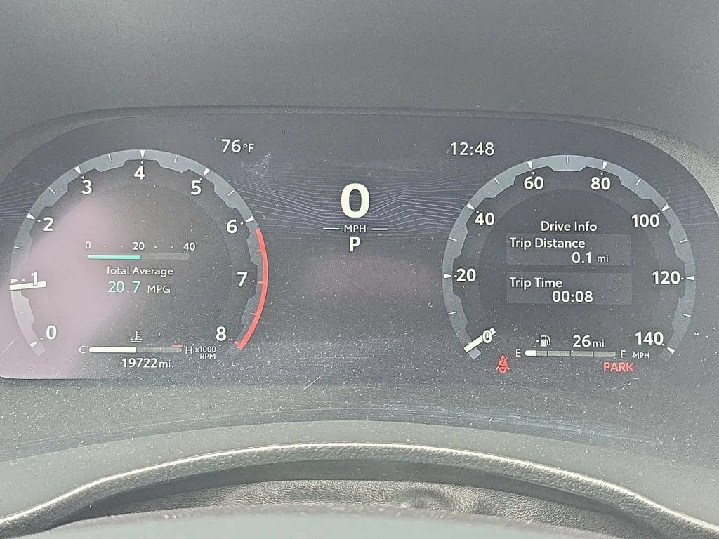 Used 2025  Toyota Platinum image 16