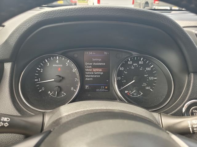 Used 2020 Orange Nissan SL image 29