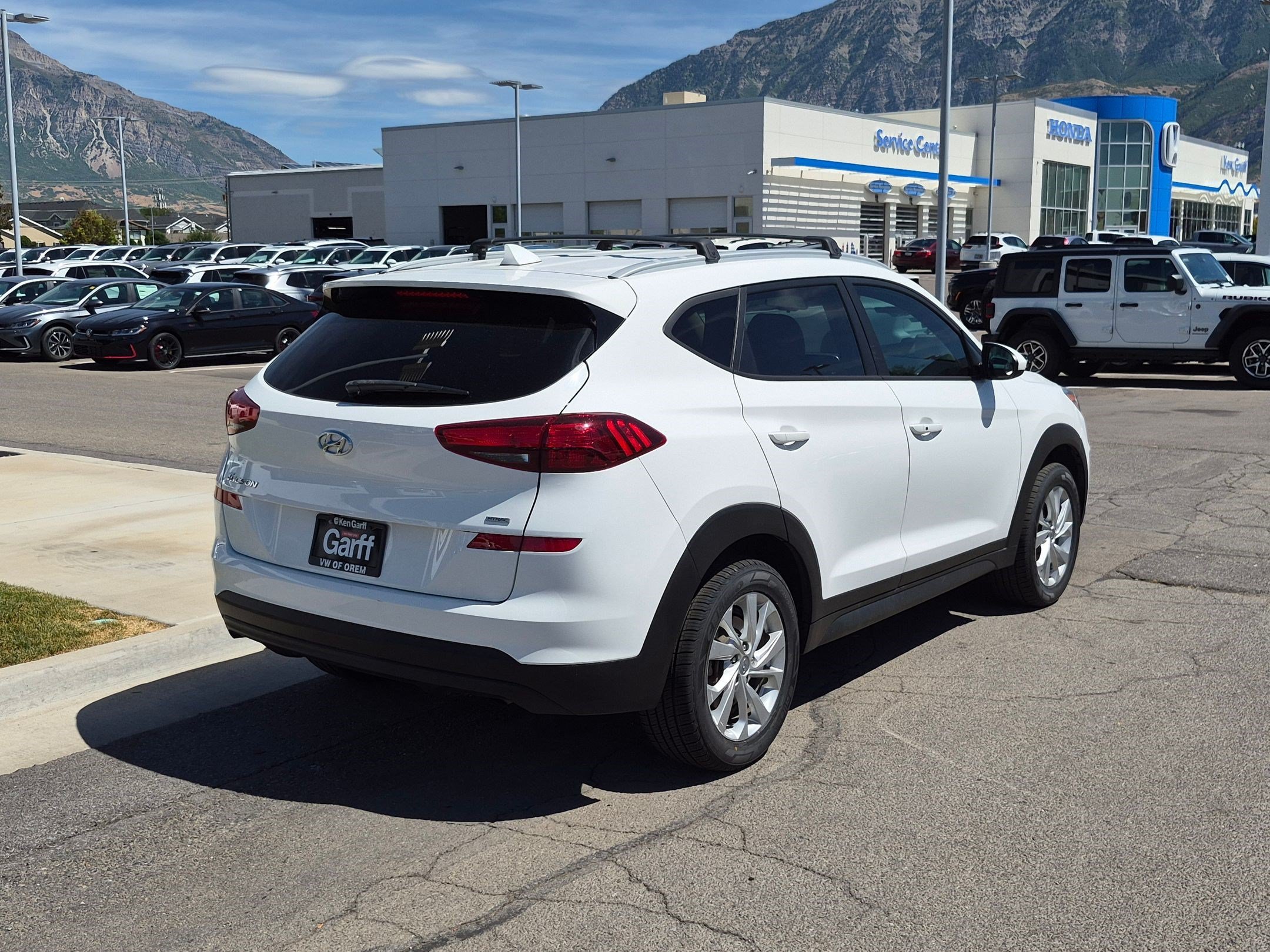 Used 2021 Winter White Hyundai Value image 5