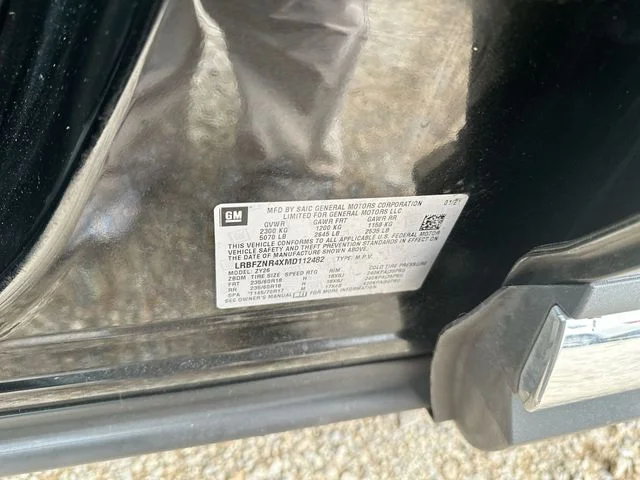 Used 2021 Black Buick Essence image 36