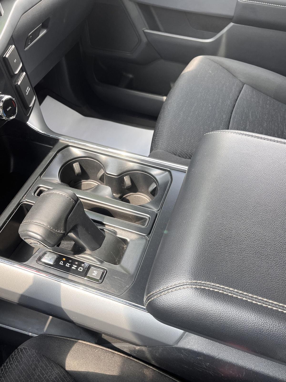 Used 2025 Oxford White Ford XLT image 24