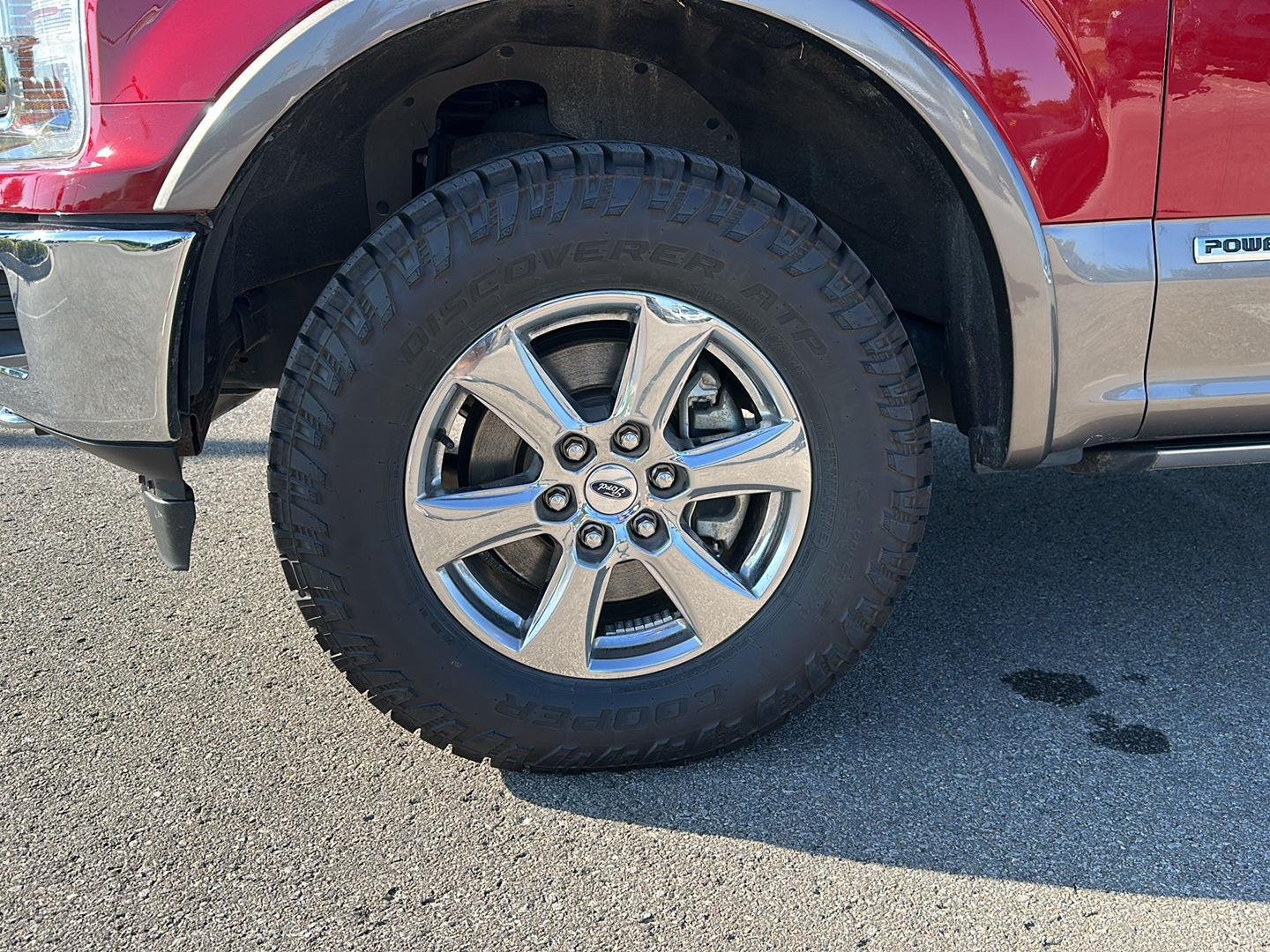 Used 2019 Ruby Red Metallic Tinted Clearcoat Ford LARIAT image 8