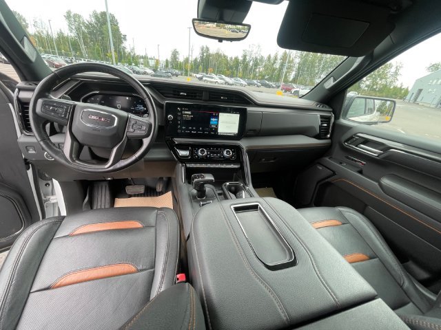 Used 2022 Summit White GMC AT4 image 10