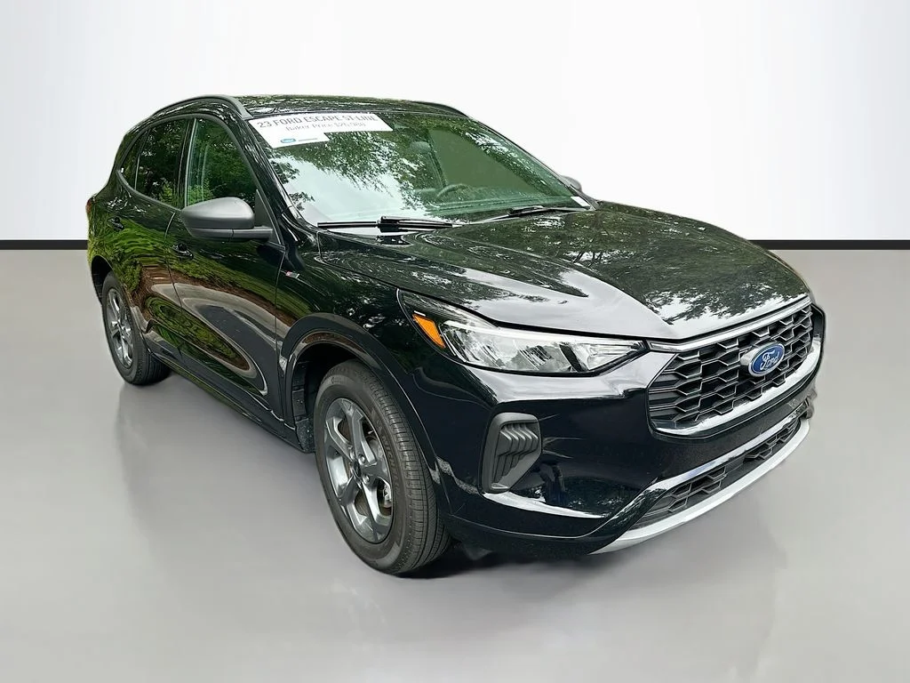 Used 2023 Black Ford ST-Line image 3