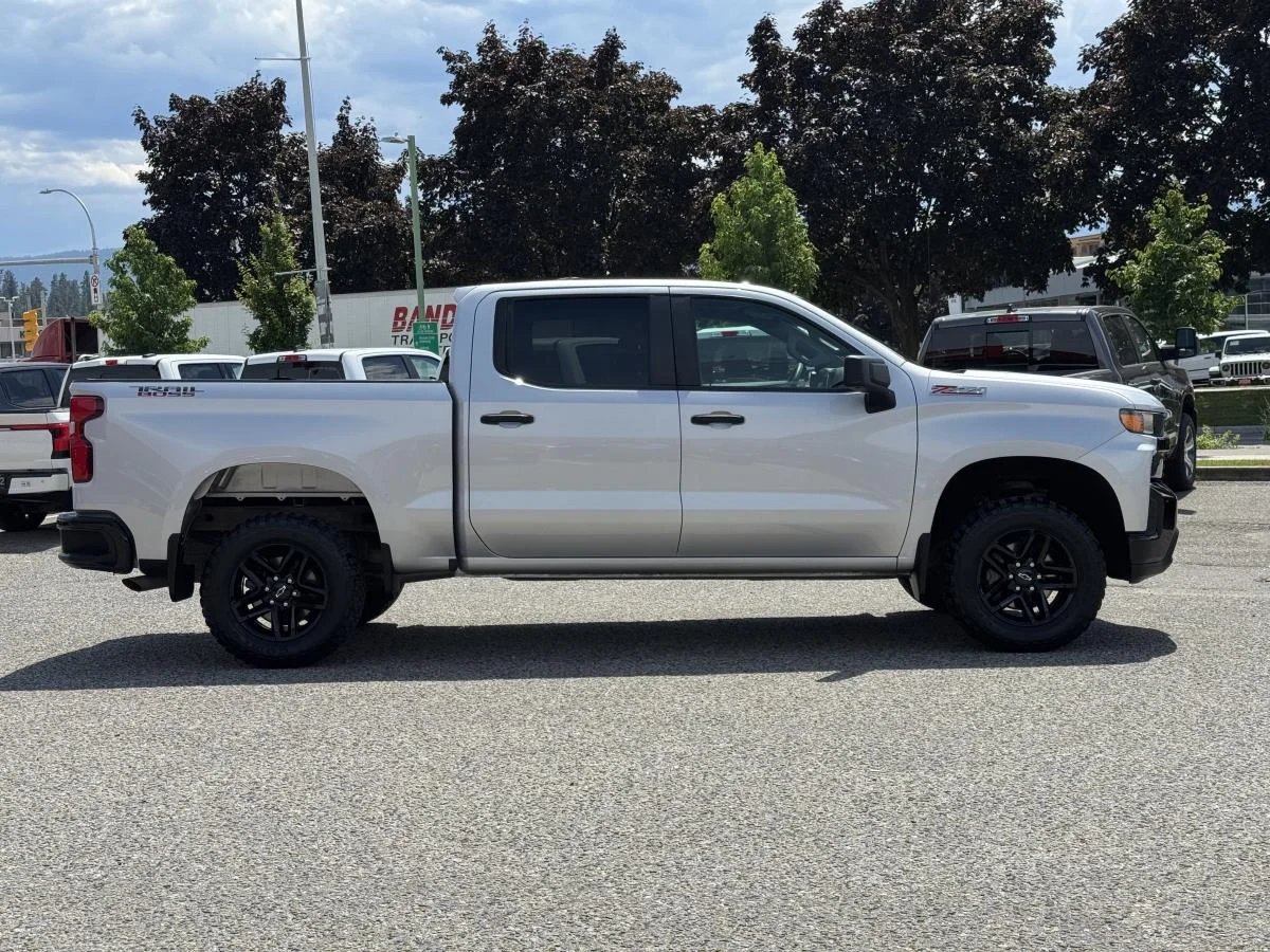 Used 2022 Beige Chevrolet Custom Trail Boss image 5