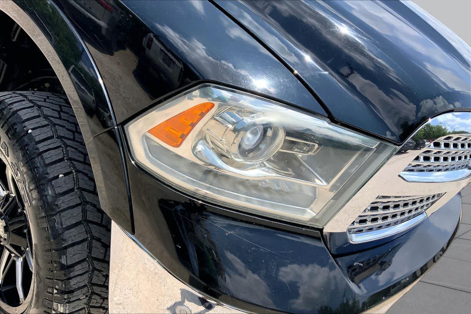 Used 2015 Black Clearcoat Ram Laramie image 26
