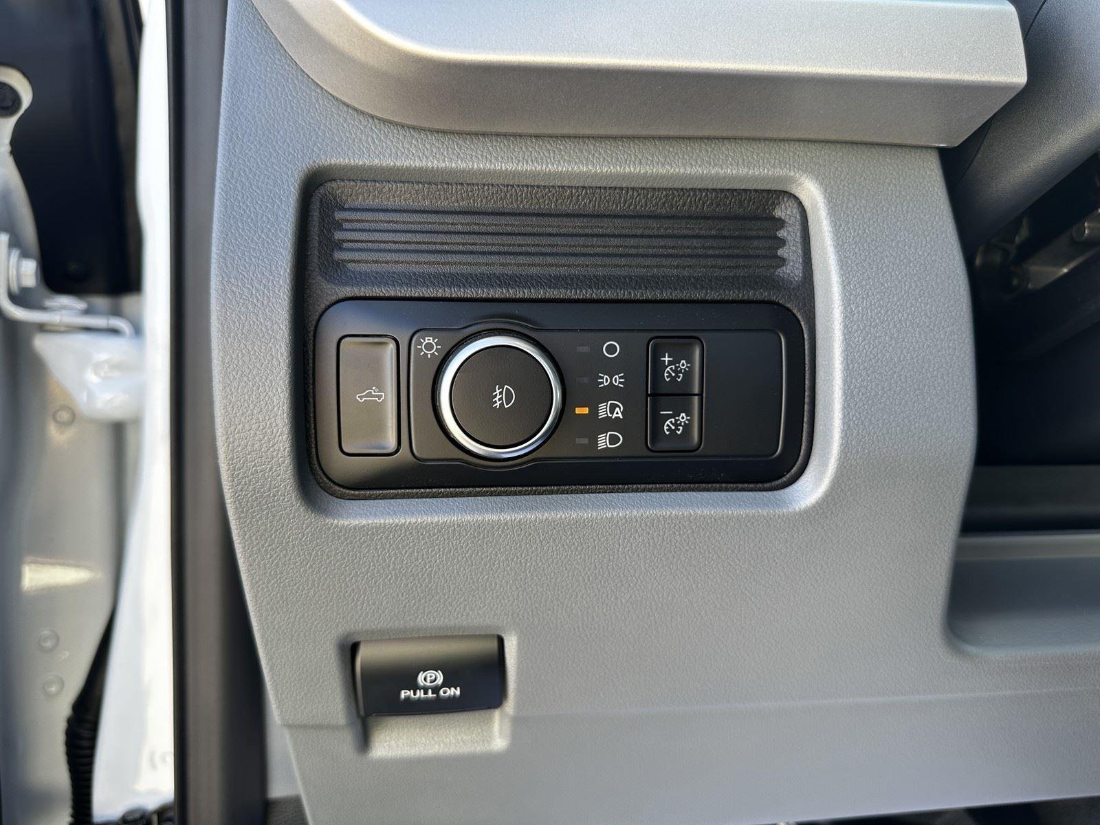 2025 Ford F-350 Super Duty XL - Photo 15