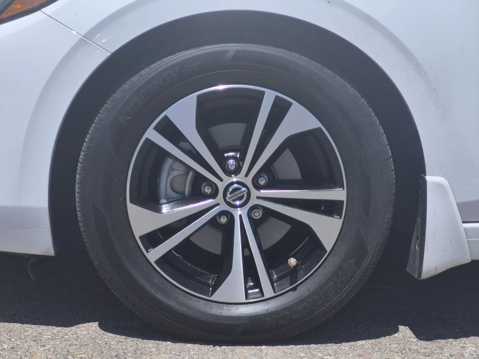 Used 2023 Fresh Powder Nissan SV image 5