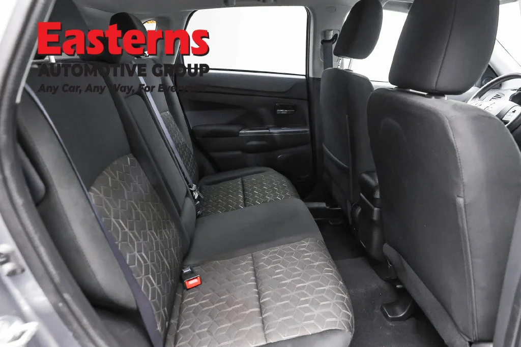Used 2024 Gray Mitsubishi 2.0 ES image 22