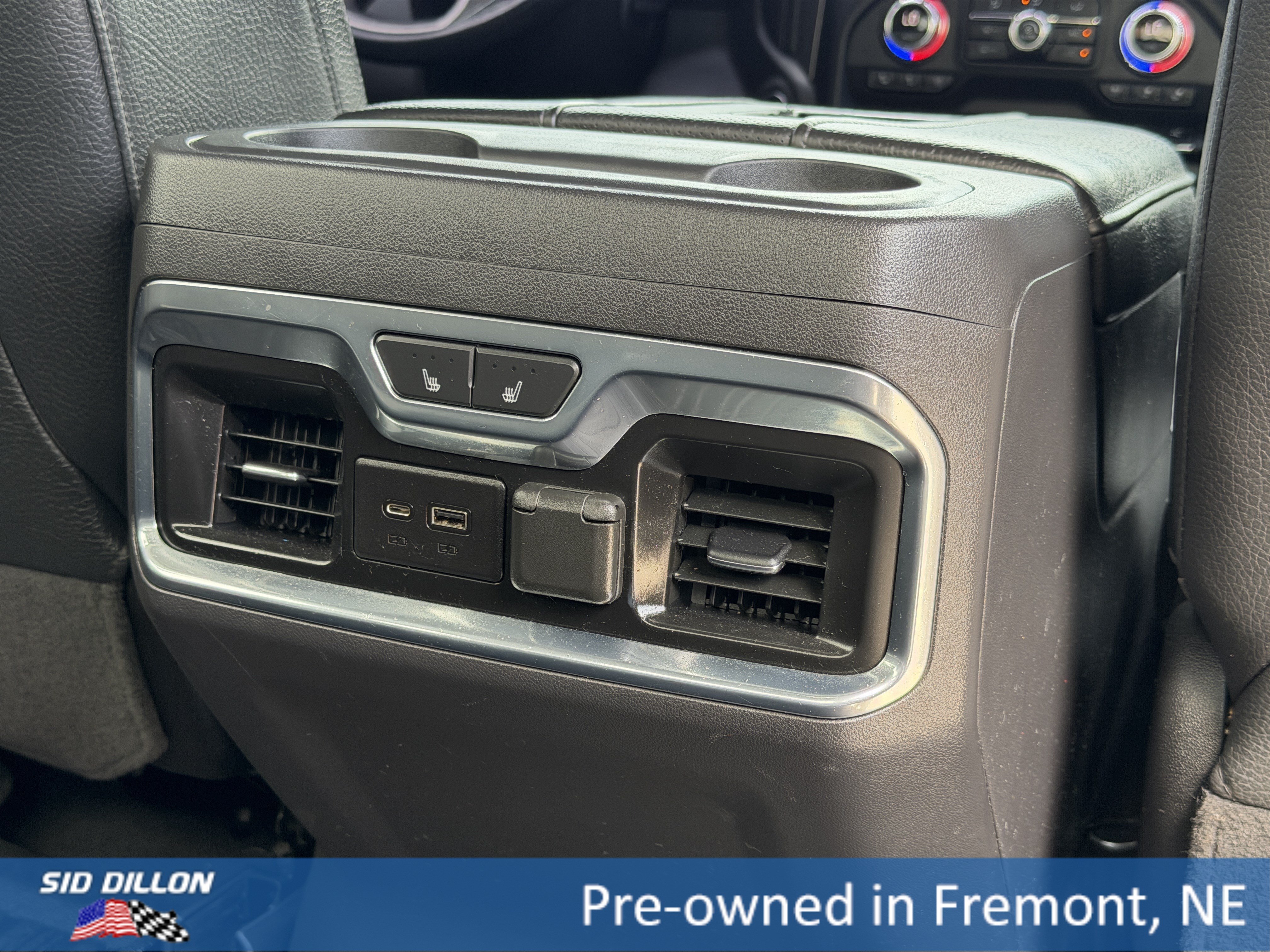 Used 2021 White Frost Tricoat GMC Denali image 21