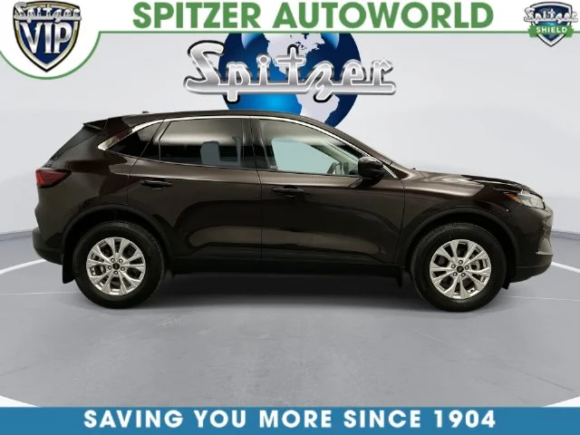 Used 2023 Red Ford Active image 10
